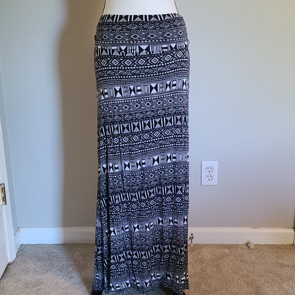 Aztec print maxi skirt